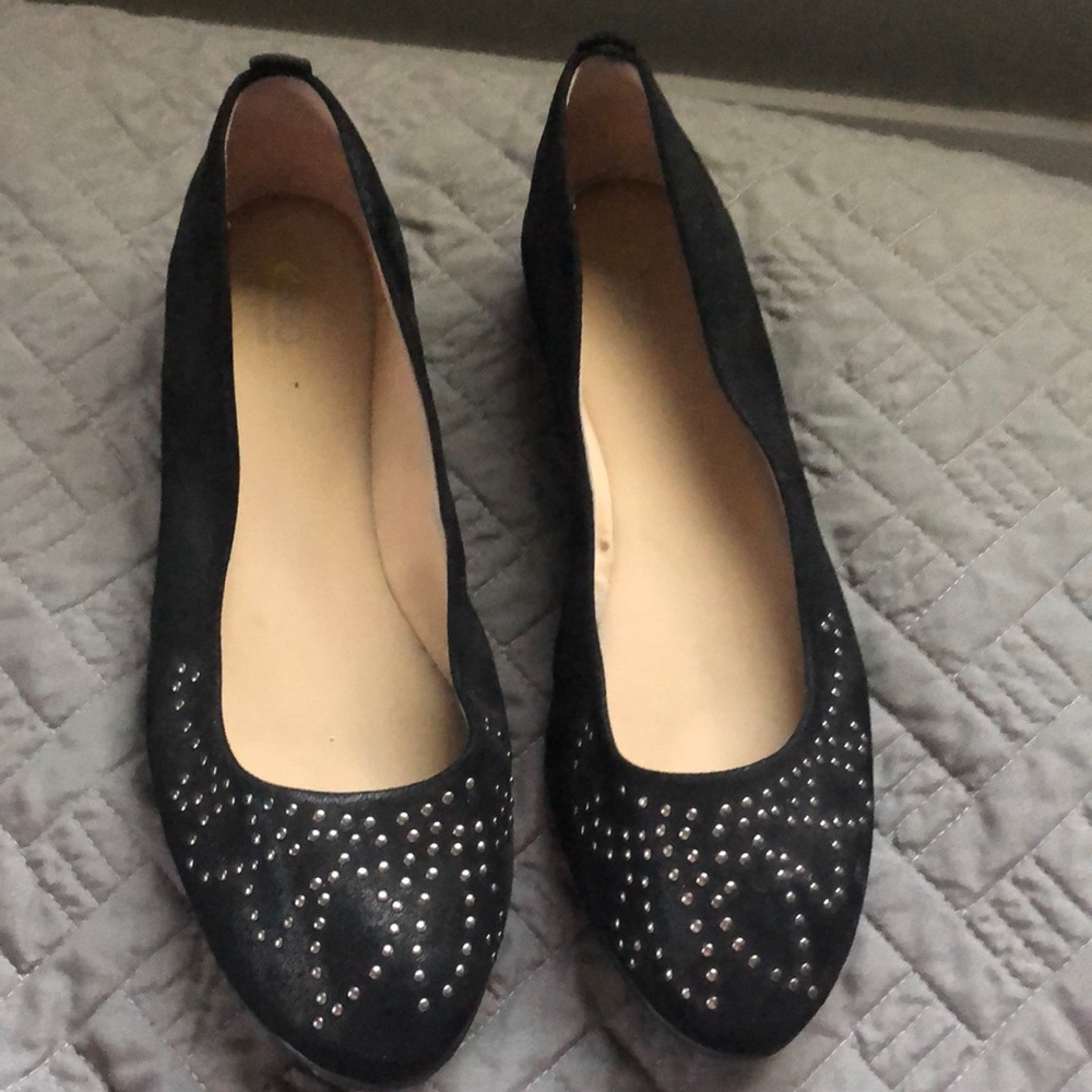 Women’s E360 flat black shade shoes